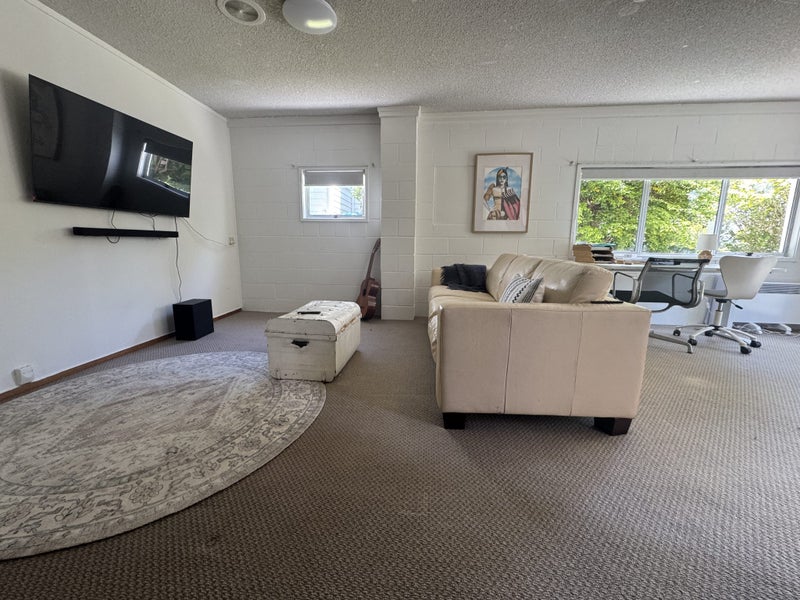 Mount Albert, 2 bedrooms64361230885379111