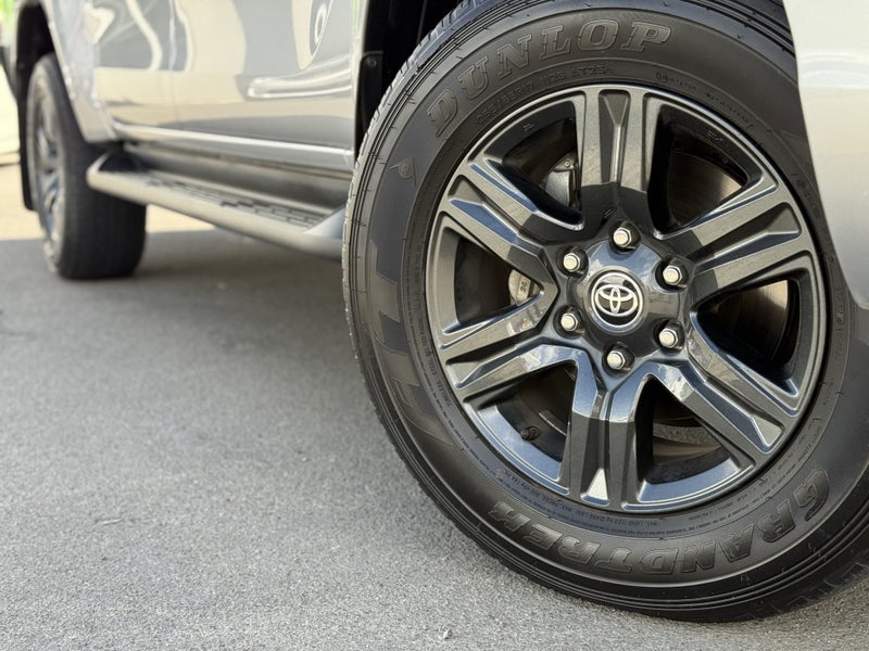 2022 Toyota Hilux SR5 2.8DT 6MT 4WD64287910022531112