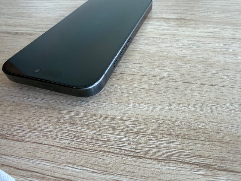 iPhone 15 Pro 512gb Black $1 Reserve!64288106158209113