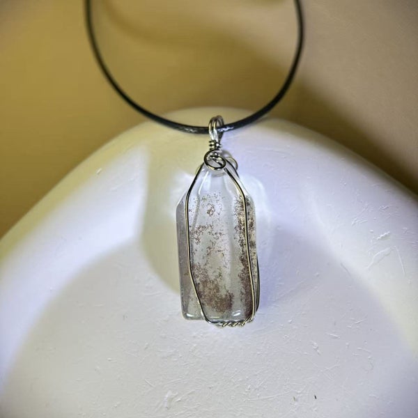 Phantom Quartz Pendant Necklace Carousel 3