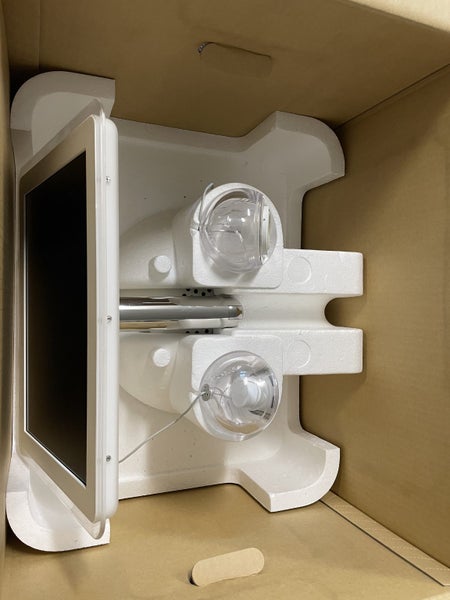 Apple iMac G4 (700MHz) - With Original Box Pro Speakers & Accessories Carousel 9