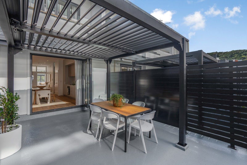 Fully renovated Three-Bedroom Apartment –...64287956615810111