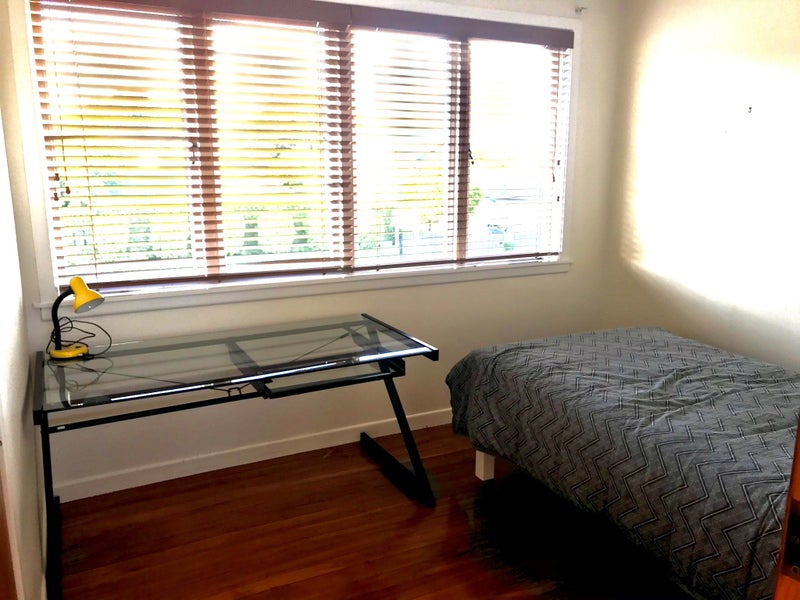 Mount Albert, 5 bedrooms64441396561794113