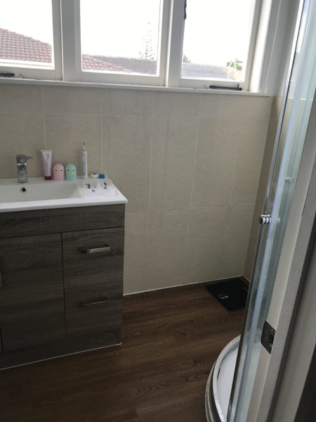 Mount Albert, 5 bedrooms64441396561794114