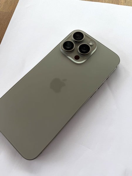 *$1 RES *iPhone 15 Pro Max 256gb64288123237635110