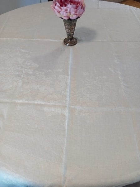 White cotton satin damask tablecloth 160 cm square Carousel 4