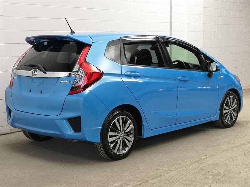 2014 Honda Fit 1.5L Hybird, Super low km as new...64287910536065111