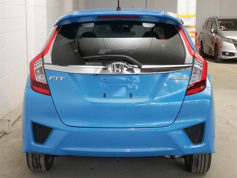 2014 Honda Fit 1.5L Hybird, Super low km as new...64287910536065114