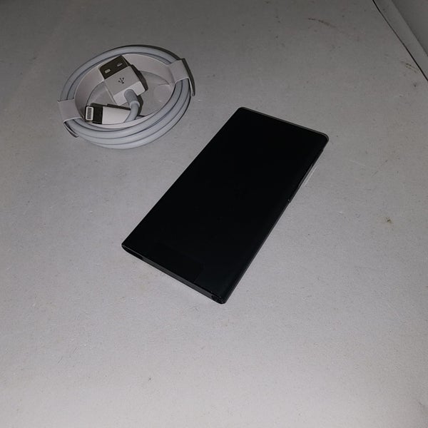 Apple iPod Nano 16GB 7th Gen Carousel 2