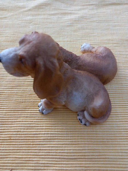 Lovely Pair or Basset Hounds- made in Italy Carousel 2