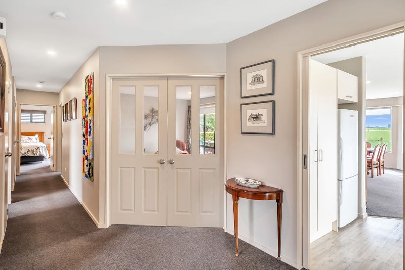 More View waiting for you.64292553039875114