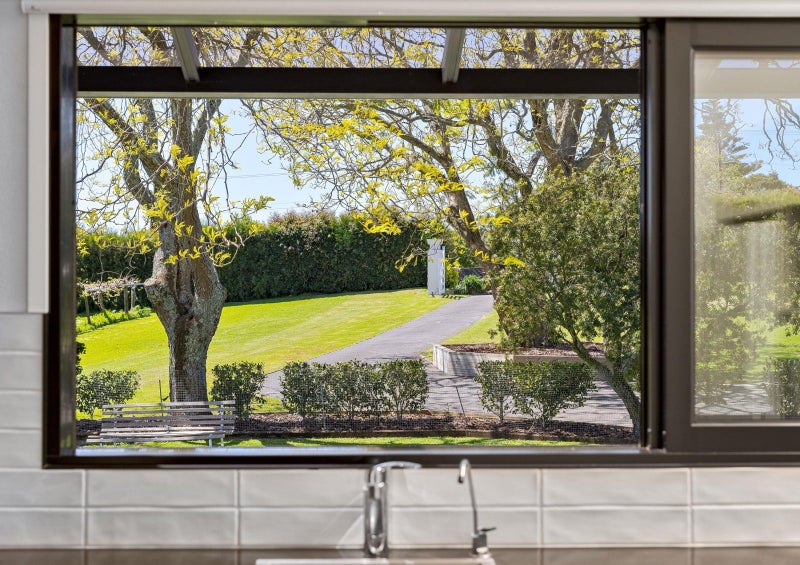 Home, sheds, income in popular Pyes Pa location64292553056899111