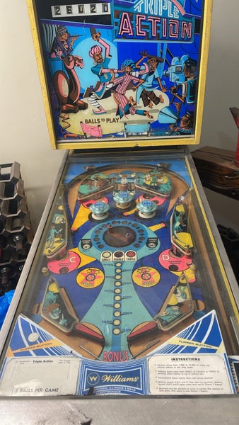 Williams Triple Action Pinball Carousel 1