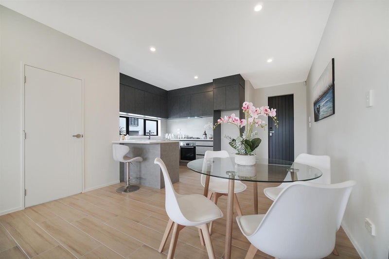 Takanini, 3 bedrooms64614128043267113