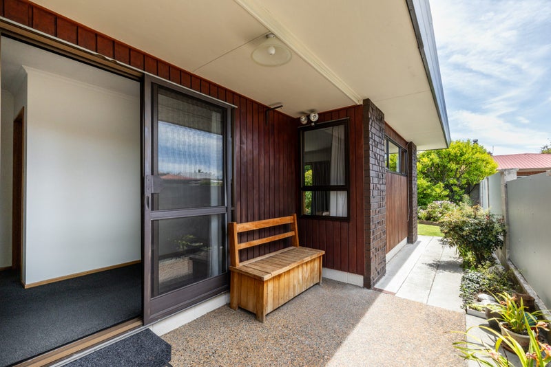 Standalone Gem Near Shops64371096138369114