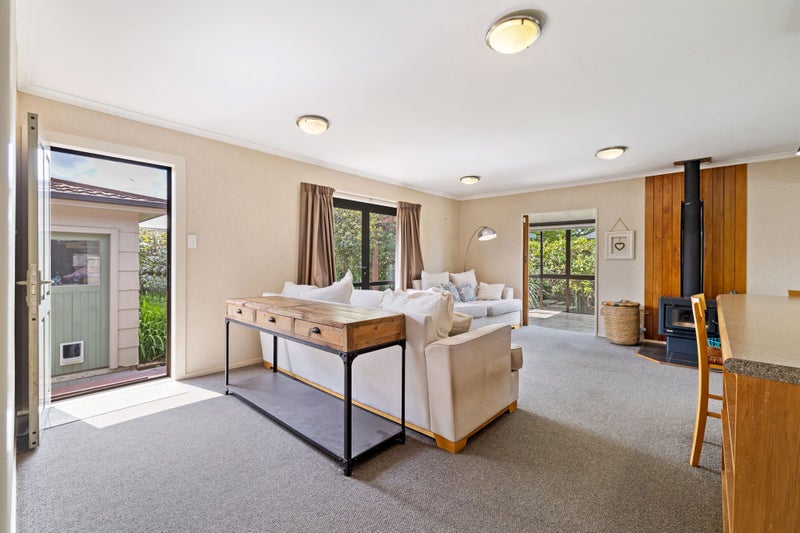 Calm, Connected & Effortlessly Easy64293772384643113