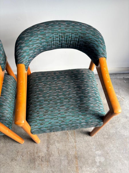 Office reception chairs Carousel 1