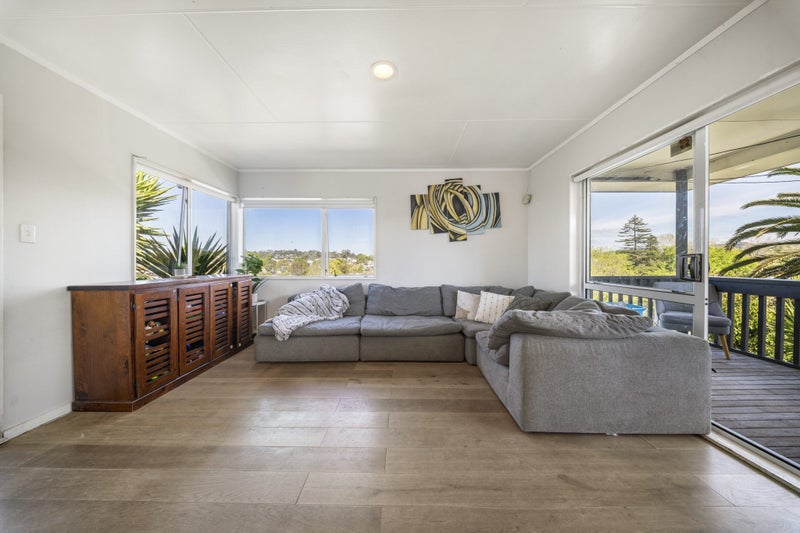 Add Value & Live the Lifestyle64293883905537112