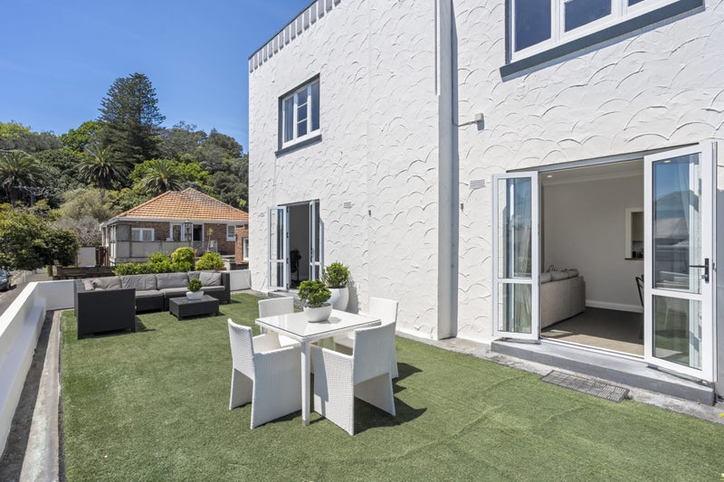 Alfresco Apartment Living - Grammar Zones64293883958530112