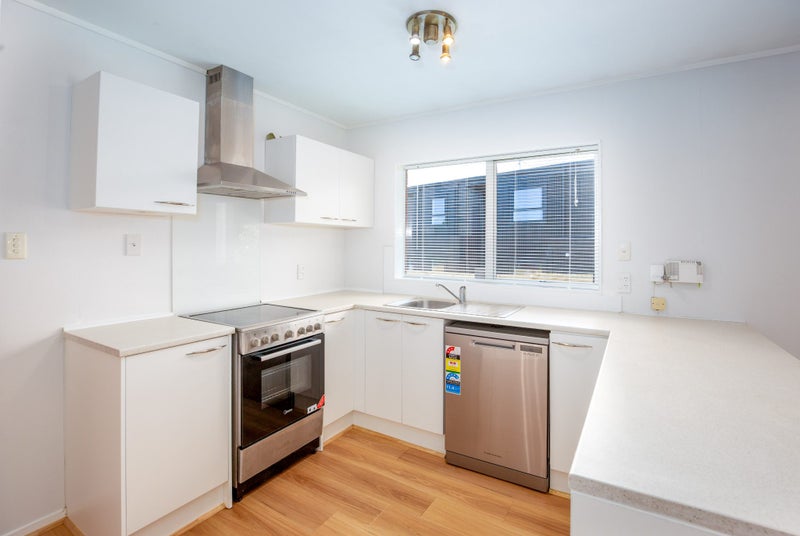 Location Brick and Tile64294182381569113