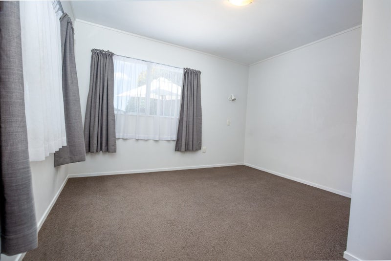 Location Brick and Tile64294182381569114