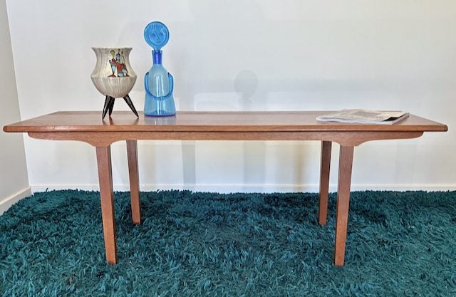 Mid-Century Modern Mahogany Coffee Table – Airest, New Zealand, 1960s Carousel 1
