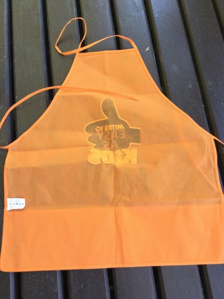 KIDS MITRE 10 APRON ORANGE Carousel 3