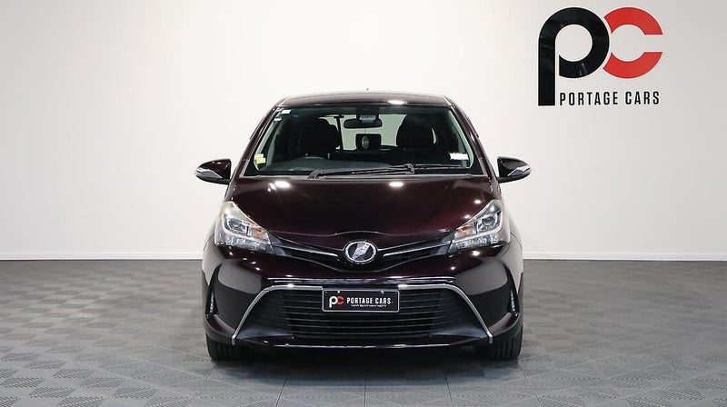 2016 Toyota Vitz 1.3 Push Start, Reverse Camera64294577600387111