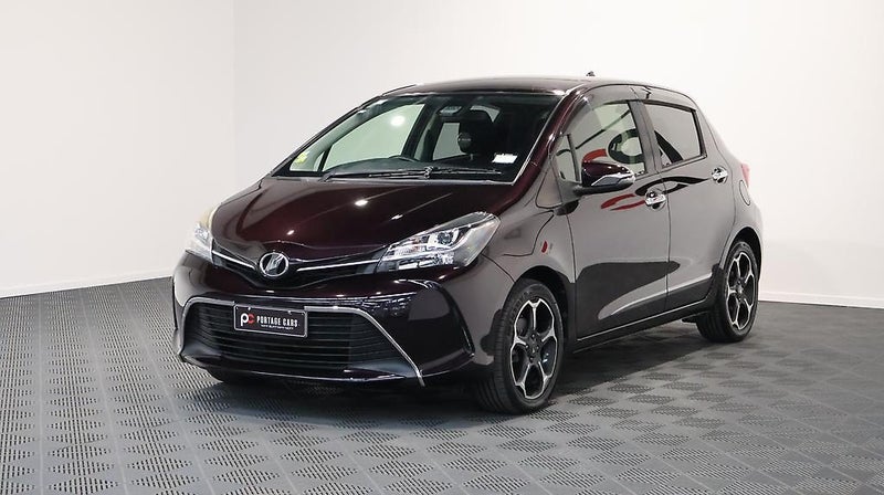 2016 Toyota Vitz 1.3 Push Start, Reverse Camera64294577600387112