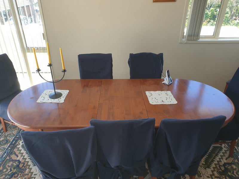 Solid wood 8 seater extendable dining suite64294839192707110