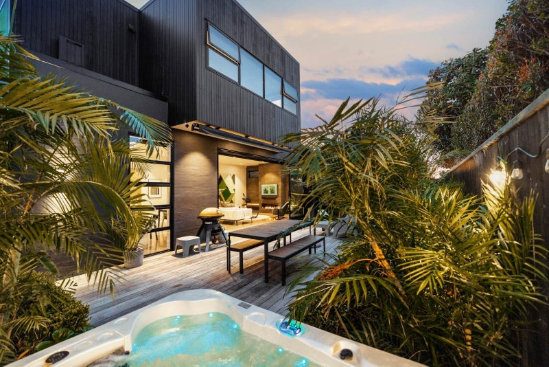 Big, Bold and Beautifully Designed64294790191873112