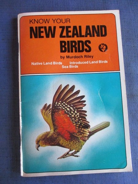 NEW ZEALAND BIRDS - BY MURDOCH RILEY (Girl Guides book) Carousel 1