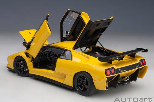 AUTOart 1/18 Lamborghini Diablo SV-R - Superfly Yellow **NEW IN BOX** Carousel 2