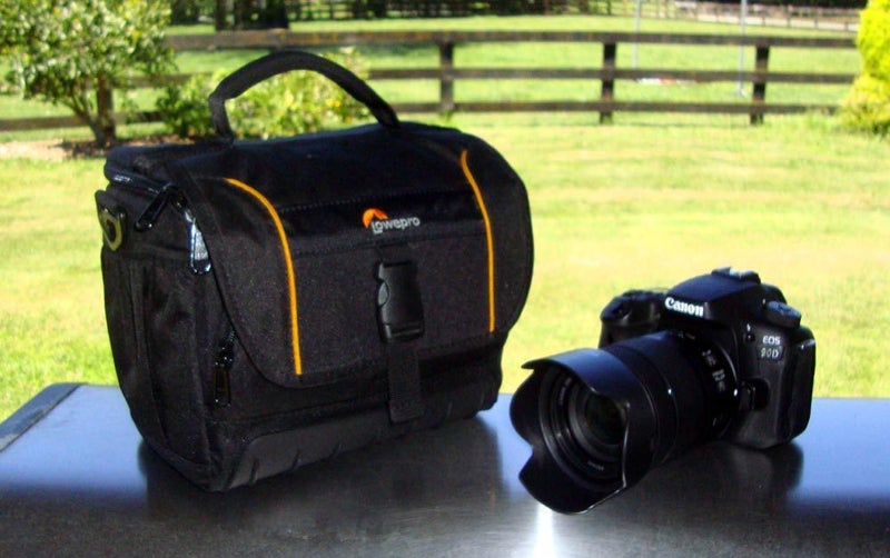 CANON EOS 90D + B-I-G ZOOM LENS - SHUTTER COUNT ONLY 8%64363777555971112