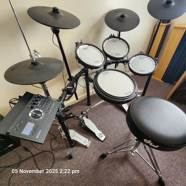 Roland TD17KVX2 E-Drumkit, Updated Module, Cymbals, includes MDSCOM stand64295665705602110