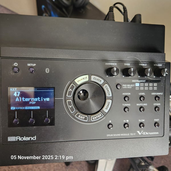 Roland TD17KVX2 E-Drumkit, Updated Module, Cymbals, includes MDSCOM stand64295665705602111