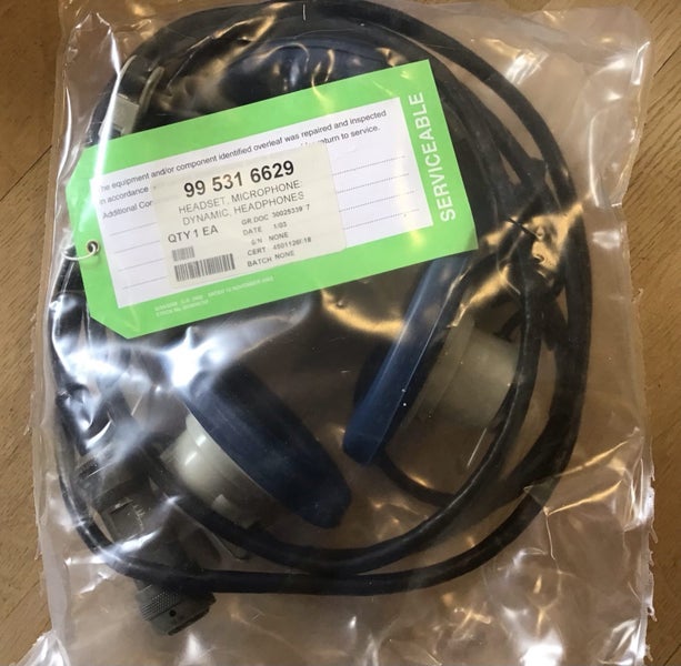 Vintage Clement Clarke Airlite 62 Aviation Headsets x 3 Sealed & Serviced Carousel 8