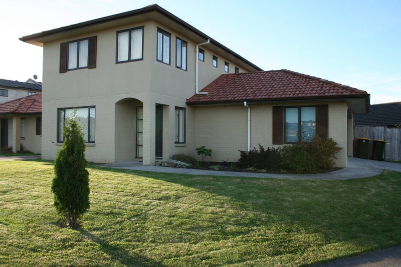 Botany Downs, 4 bedrooms64304723783937110