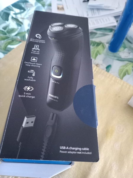 Brand new Mens Phillips shaver Carousel 2