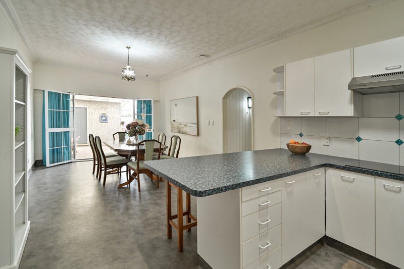 First time on the market in 33 years!64373348937987111