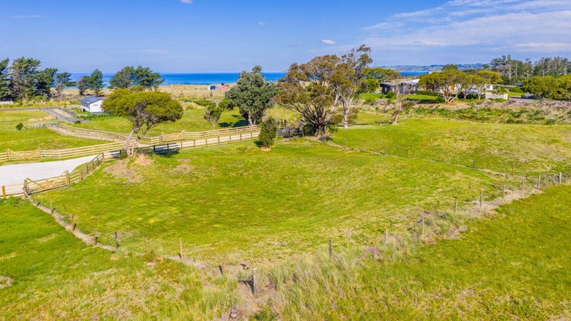 Secure Your Slice of Mahia Magic - LOT 1364295892403457113