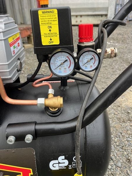 Compressor, 30m hose & air chisel64296007038979113