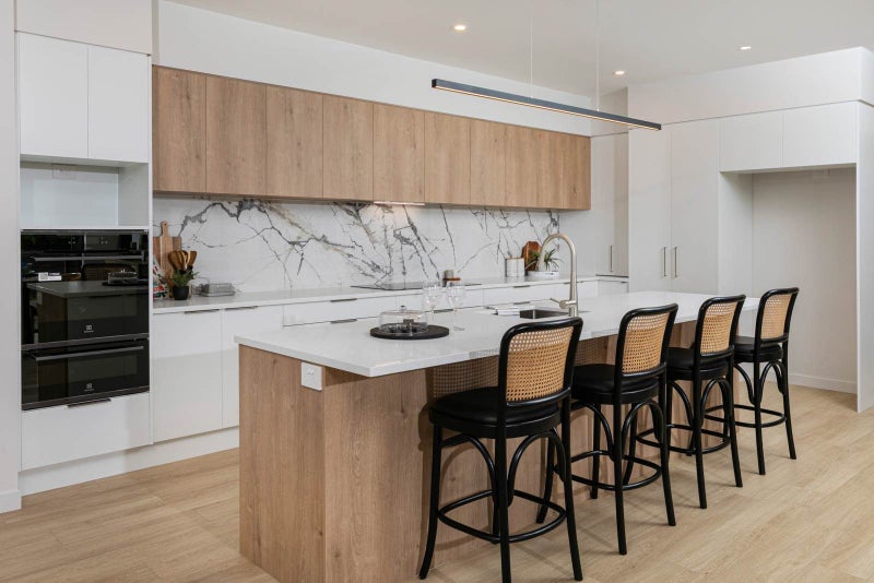 A Home That Has It All, Room for a Pool64296294695553112