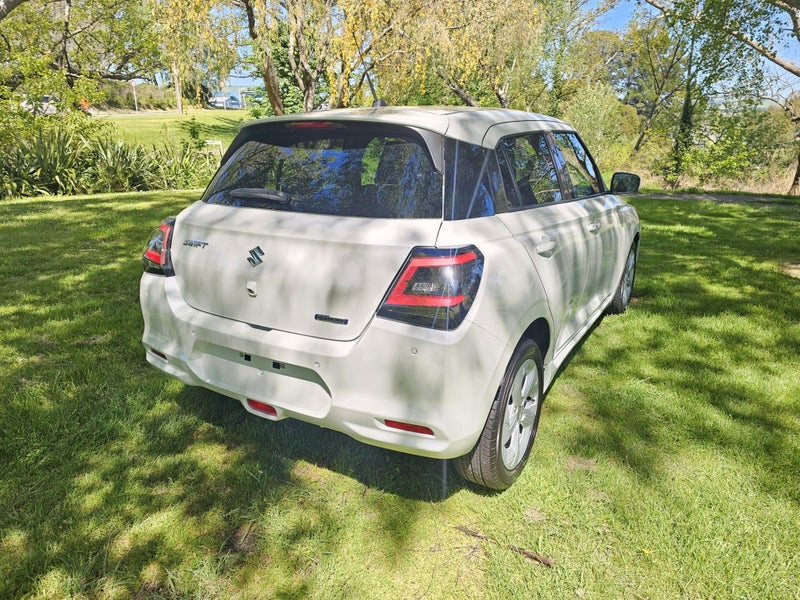 2025 Suzuki Swift GLZC 1.2PMH/CVT64296094011649112