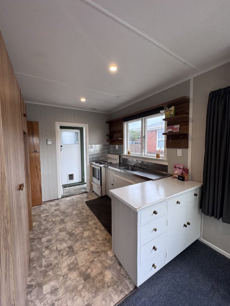 Feilding, 3 bedrooms64302848695681113