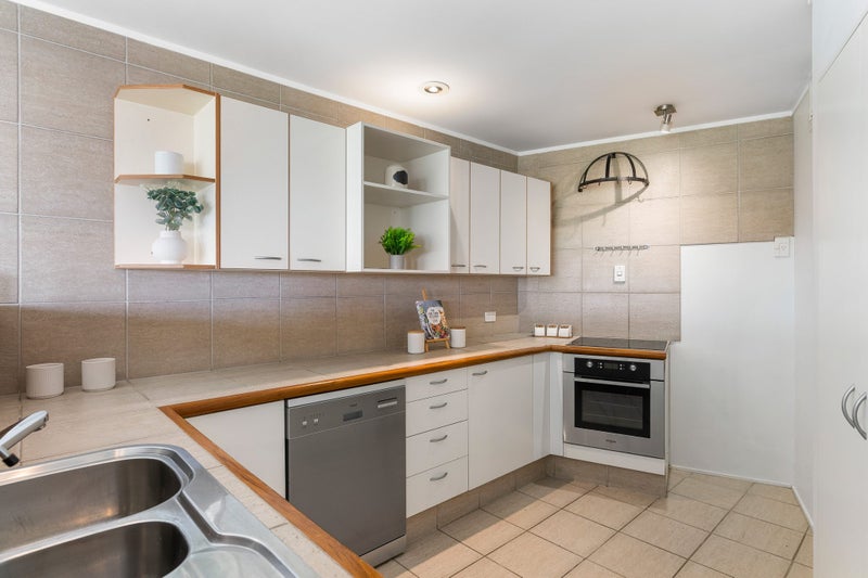 Swim, Sun & Serenity in Orakei64373868145282114