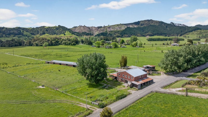 TICKS ALL THE BOXES!64304377928579111