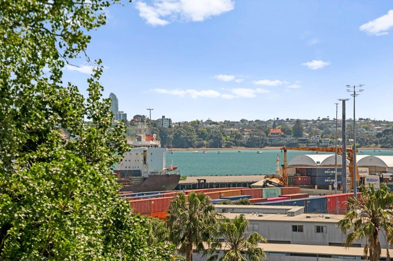 Sleek, spacious, serene.64296483148930114