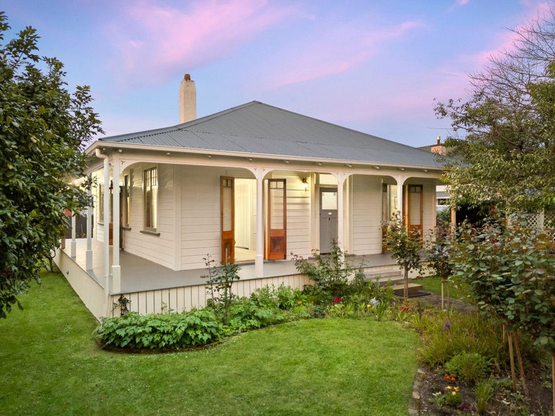 A Timeless Treasure in Cambridge East64296695325186110