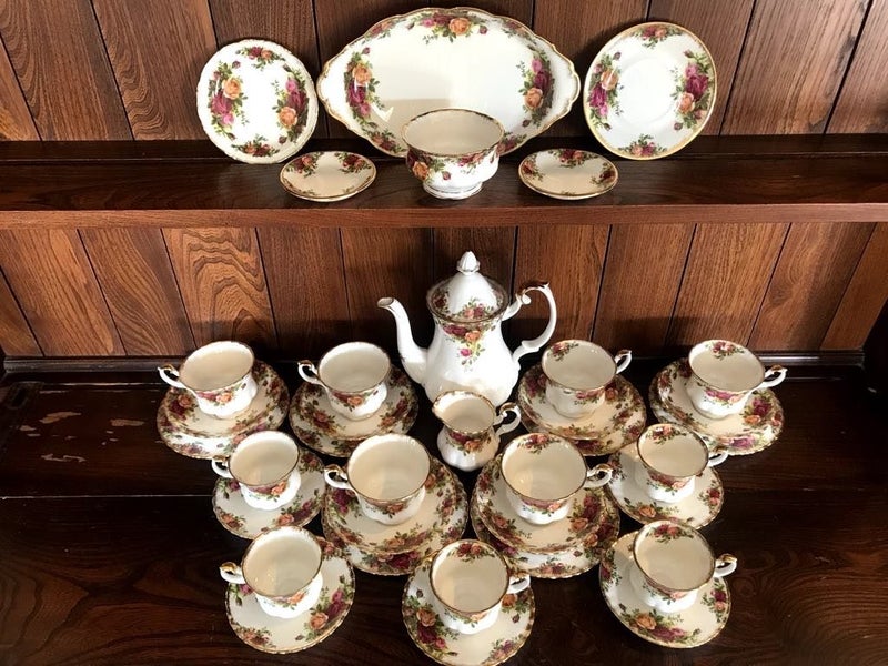 Old Country Rose China tea and coffee Carousel 3